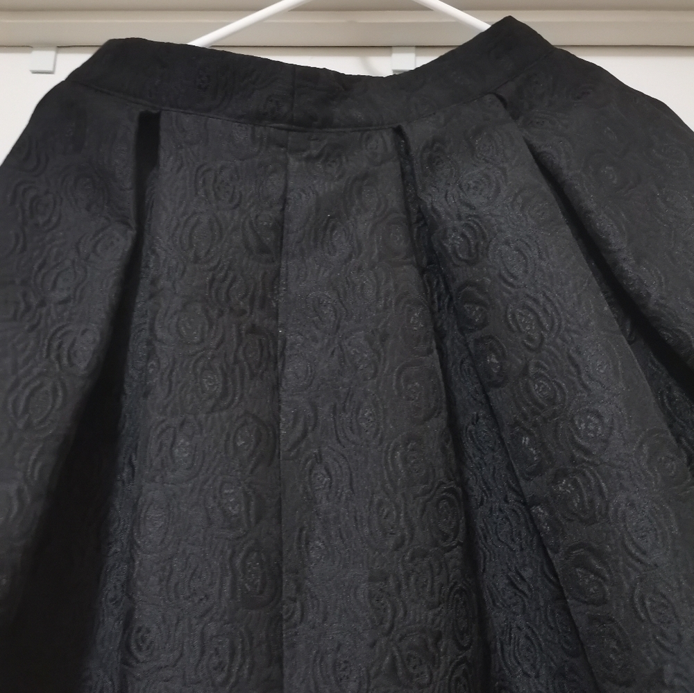 Rachel Parcell Classic black skirt - Picture 4 of 6